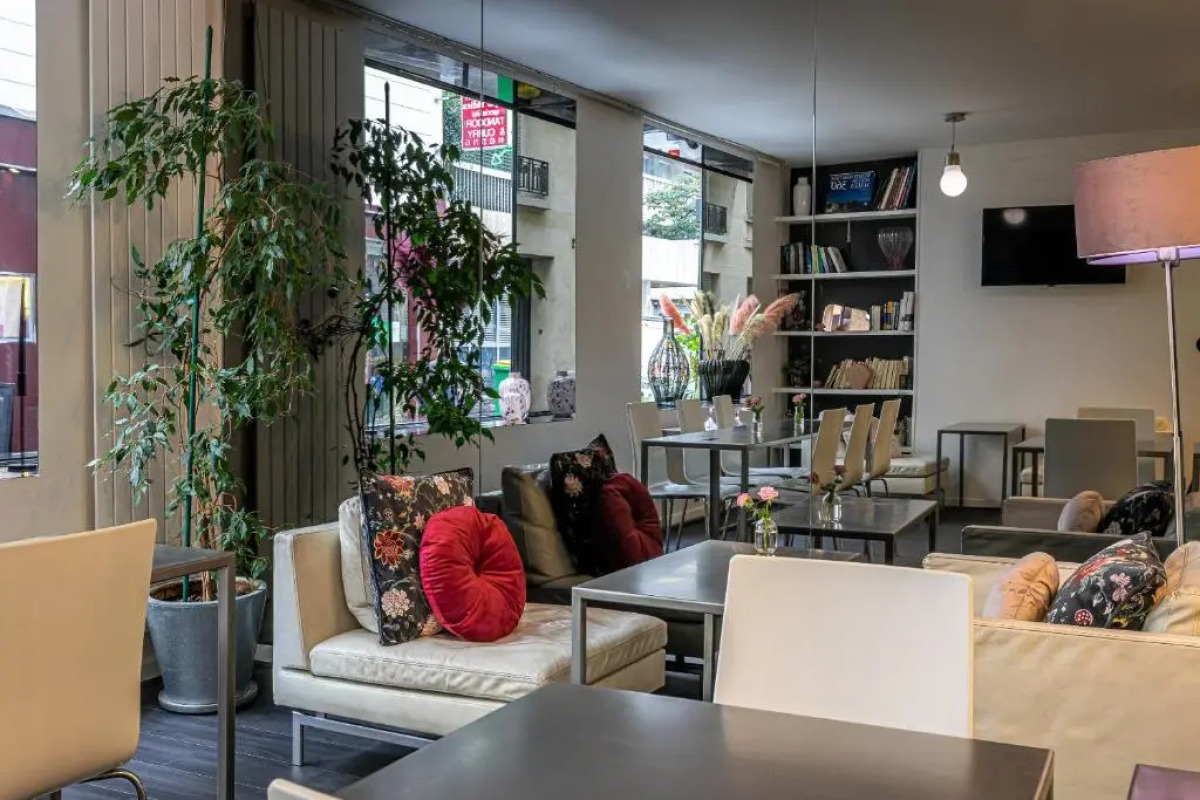 Hotel Glasgow Monceau Paris by Patrick Hayat