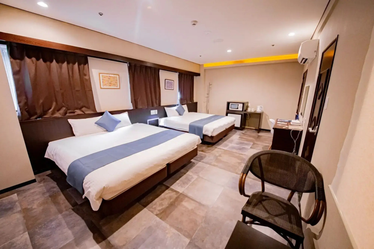 Rycom Crystal Hotel