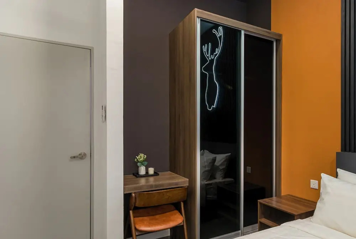 Chambers Residence, Sunway Putra Mall