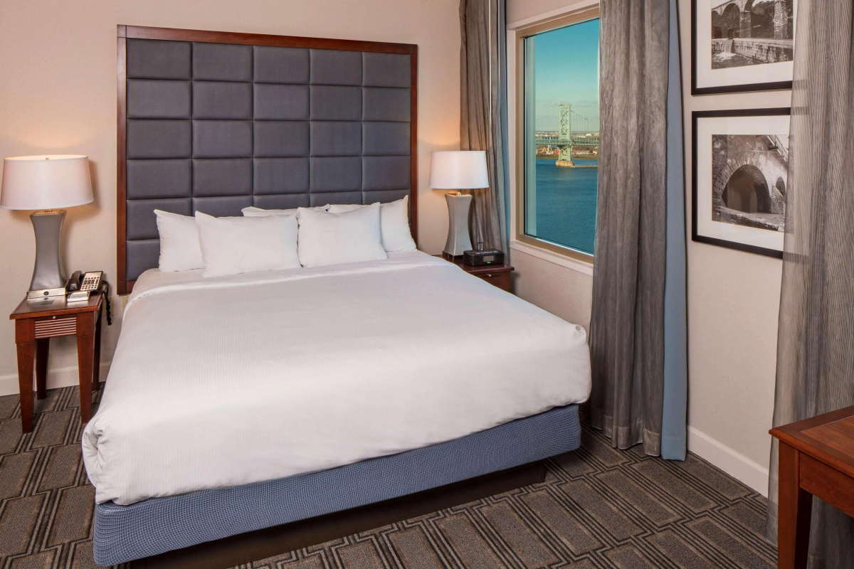 Hilton Philadelphia at Penn's Landing
