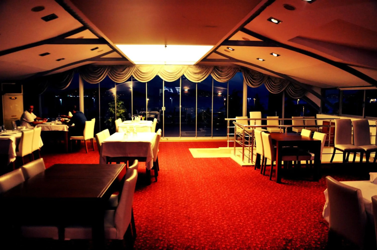 Island Hotel