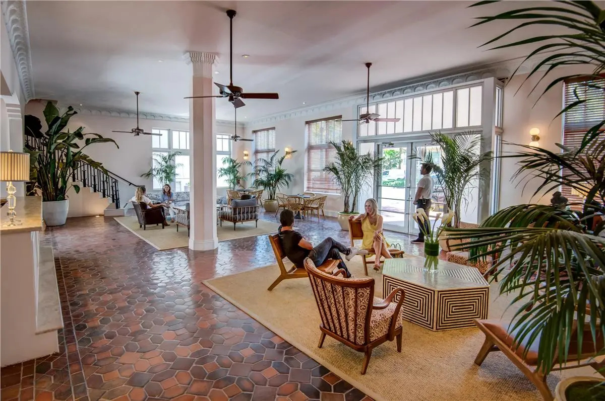 Clinton Hotel South Beach