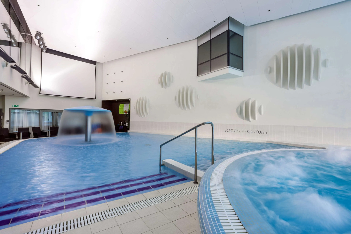 Отель Park Inn by Radisson Meriton Conference & Spa Tallinn