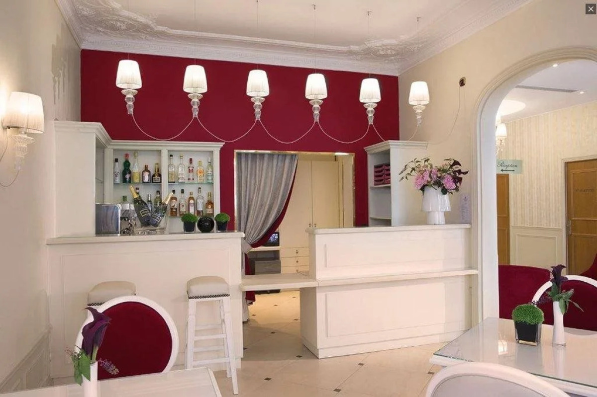 Hotel Queen Mary Paris