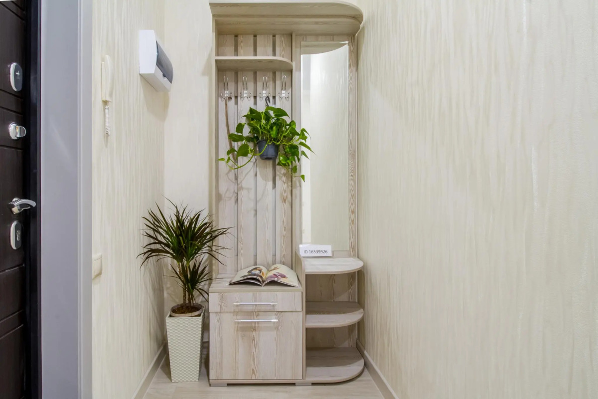 Южный берег на набережной Адмирала Серебрякова