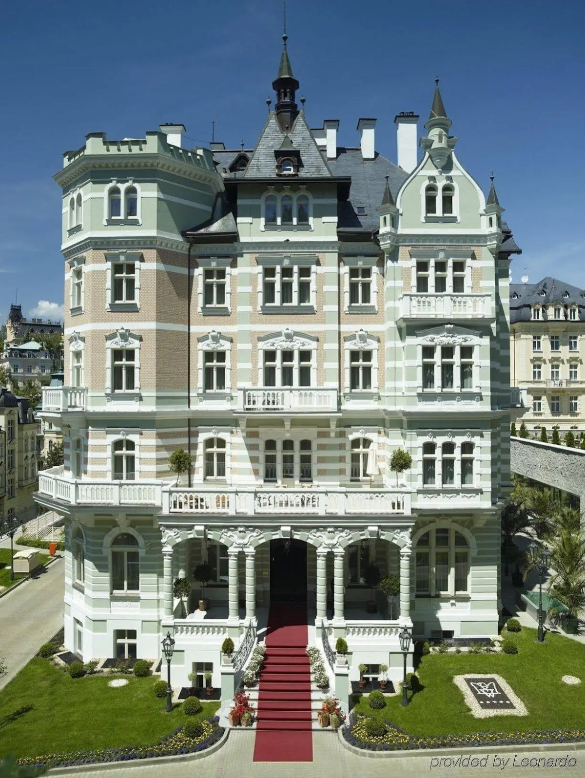 Savoy Westend Hotel