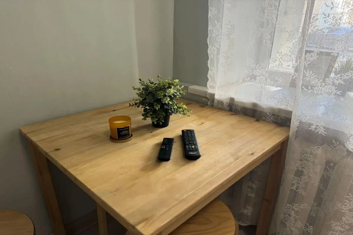 Диван и Чемодан на ул. Коммунистическая, 26