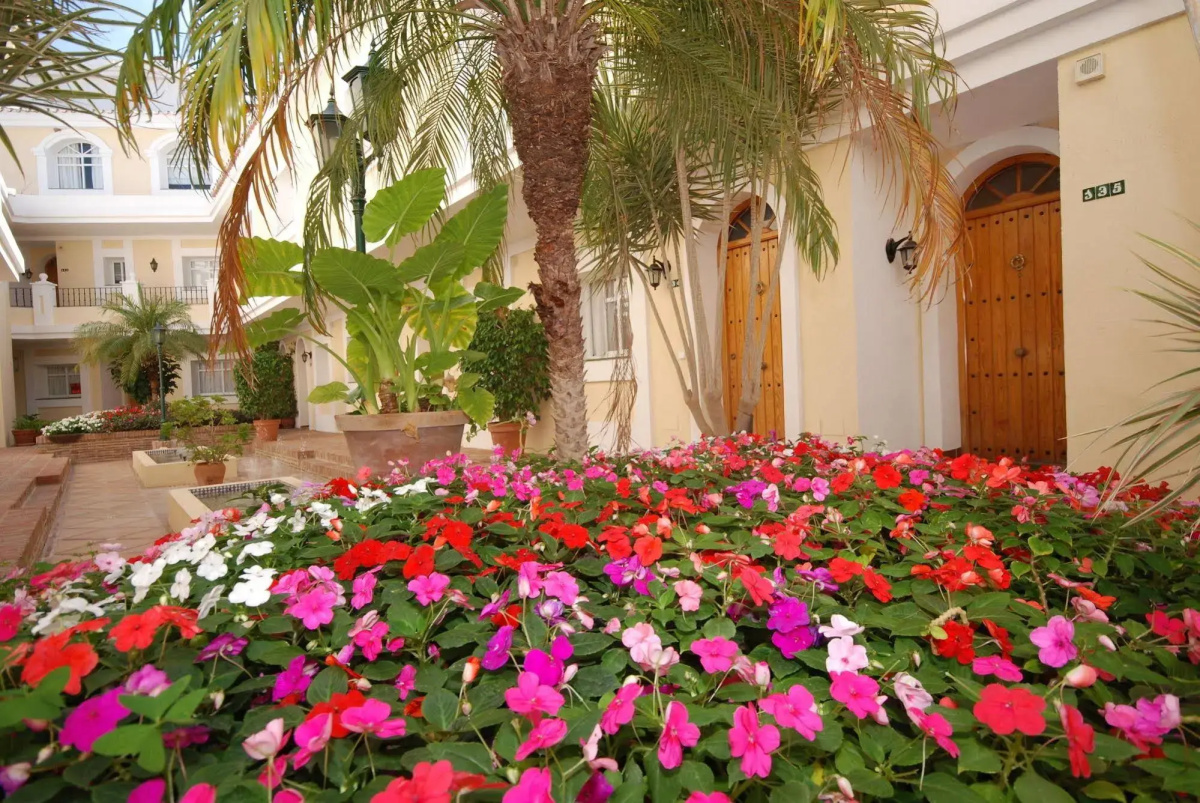 Aloha Gardens by Vacation Care