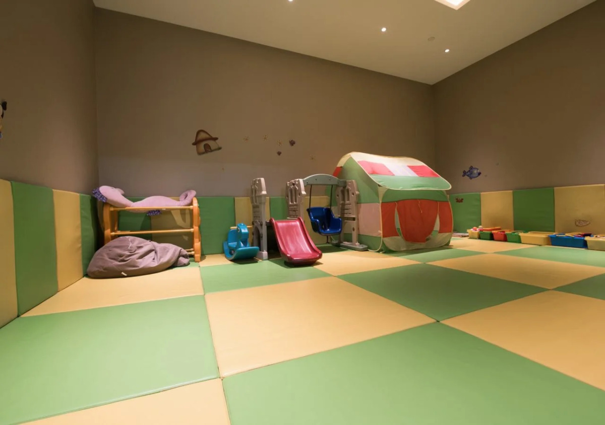 Royal International Hotel