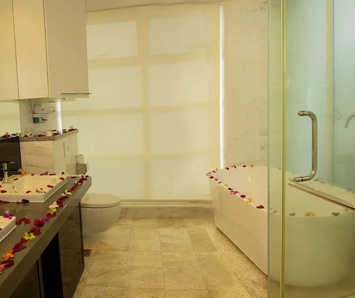 Platinum KLCC Kuala Lumpur by SabaSuites 