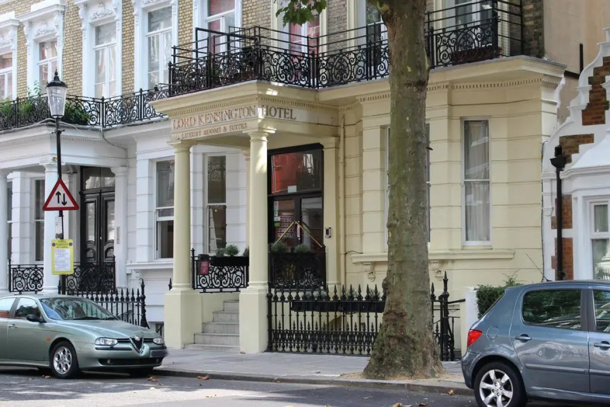 Lord Kensington Hotel