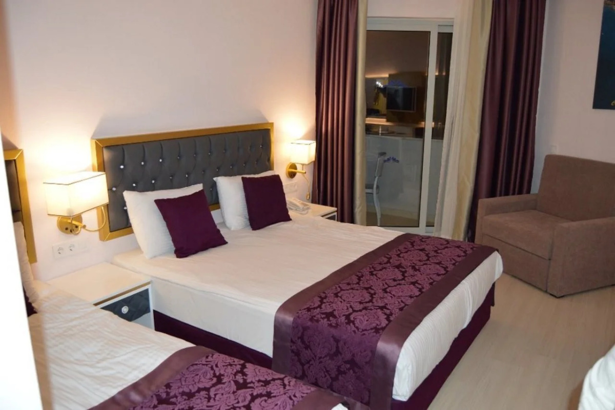 Water Side Resort & Spa