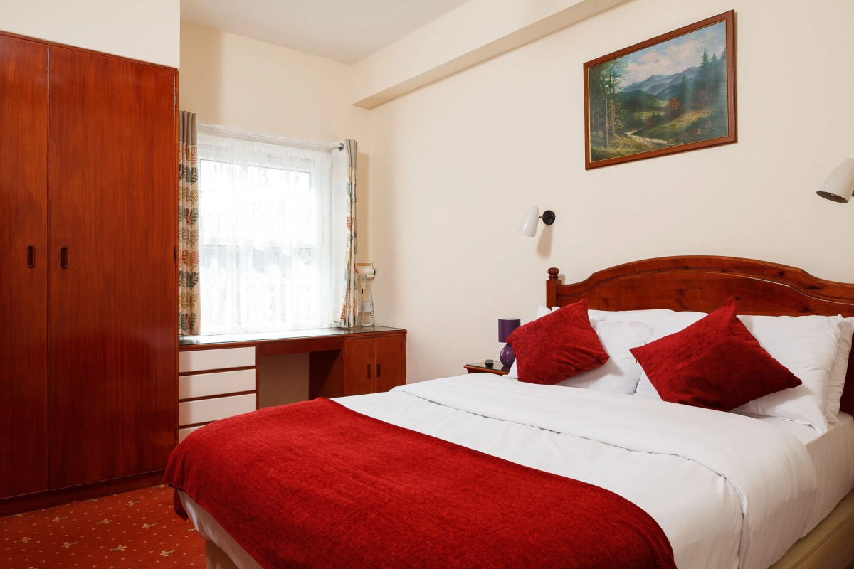 Pearl and Pebbles Hotel