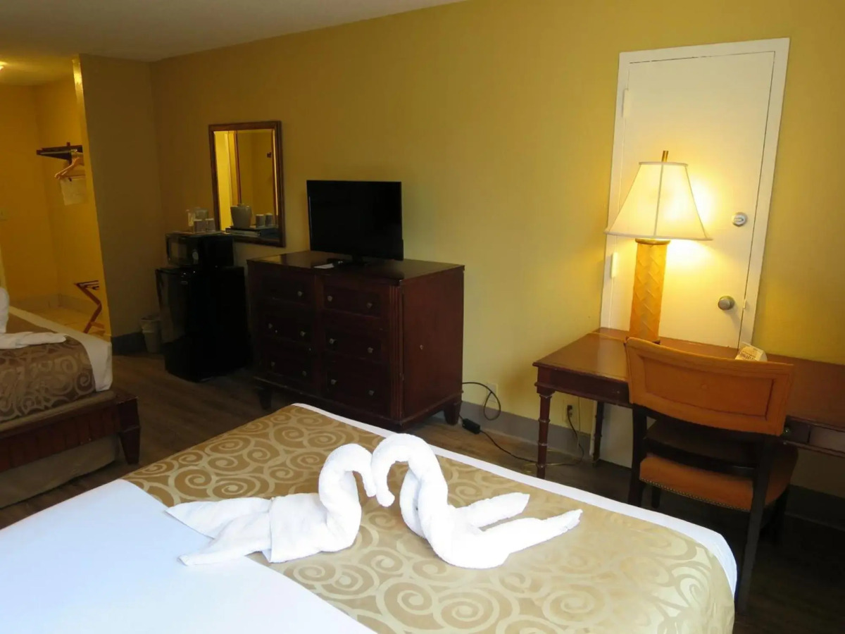 Floridian Express Hotel