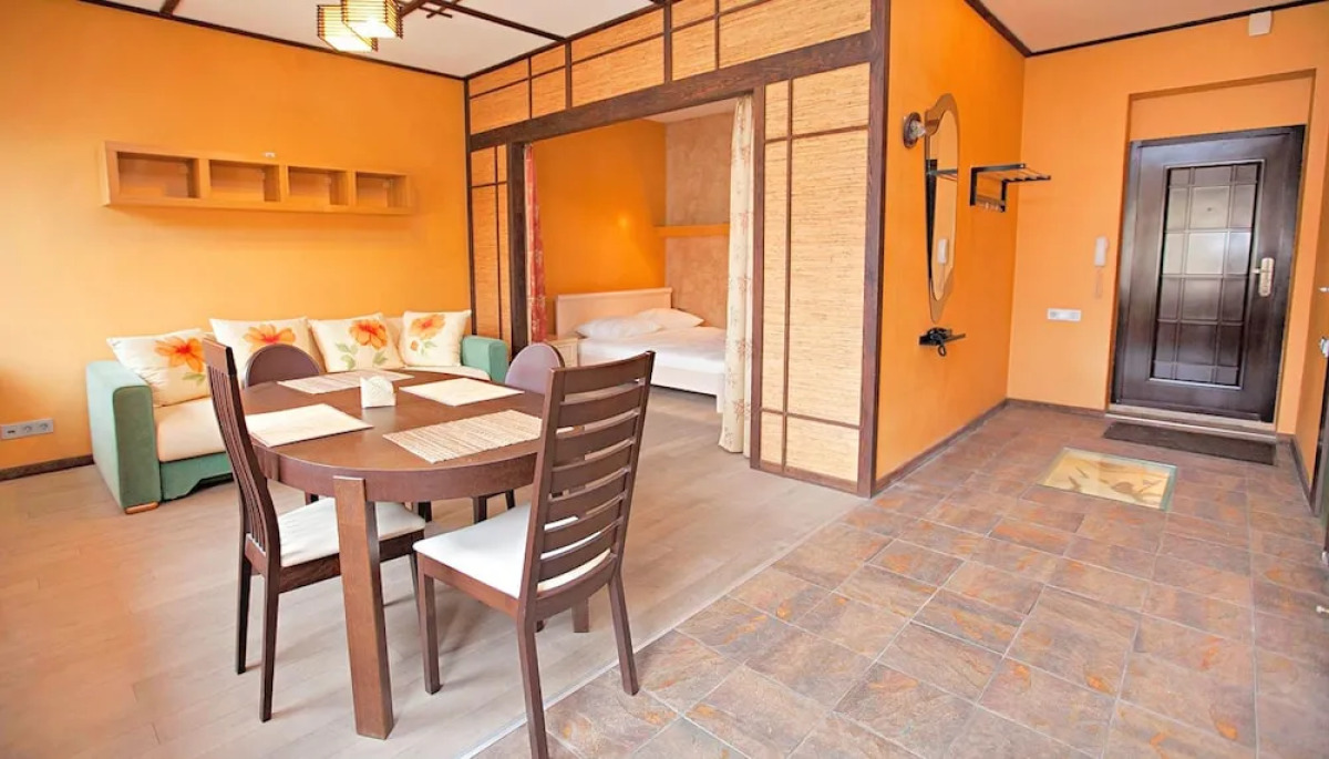 Апартаменты друзей на Большой Конюшенной, 4