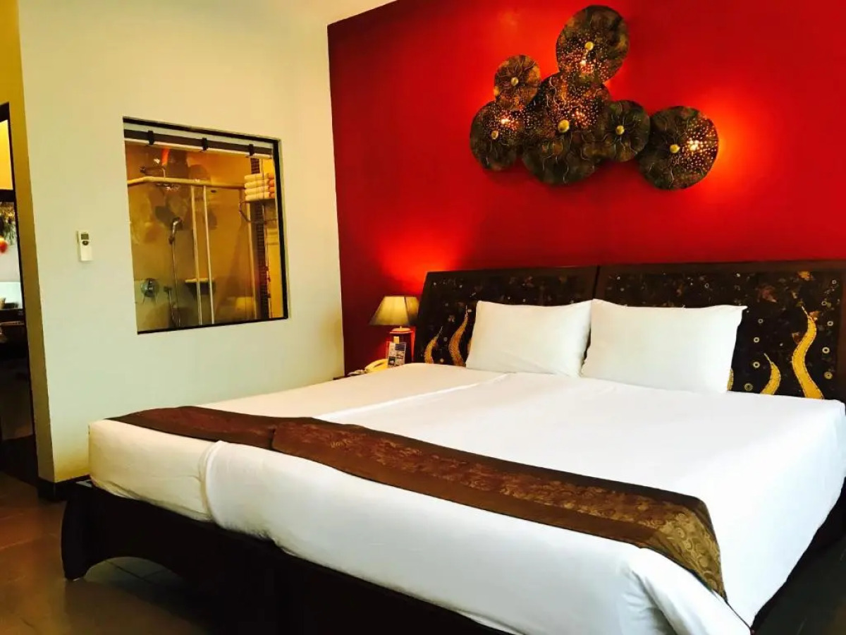 YouDee Hotel Patong (formerly Meir Jarr Hotel)