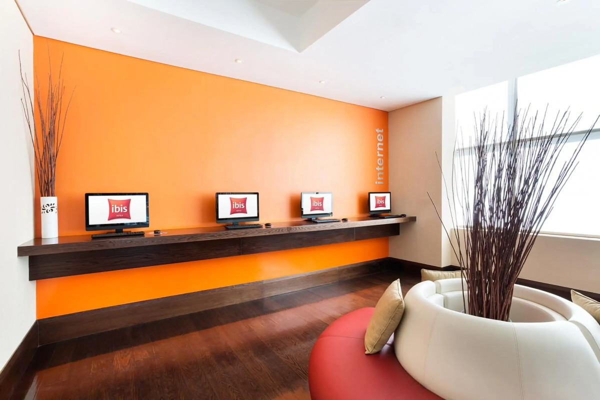 Отель ibis Al Rigga