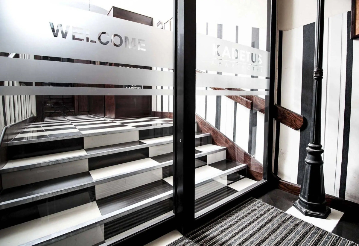 Kadetus Hostel