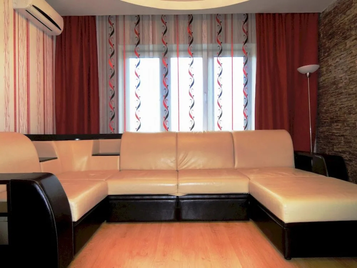 Апартаменты Максим