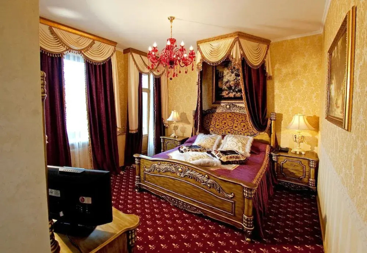 Deluxe Hotel «Купава»