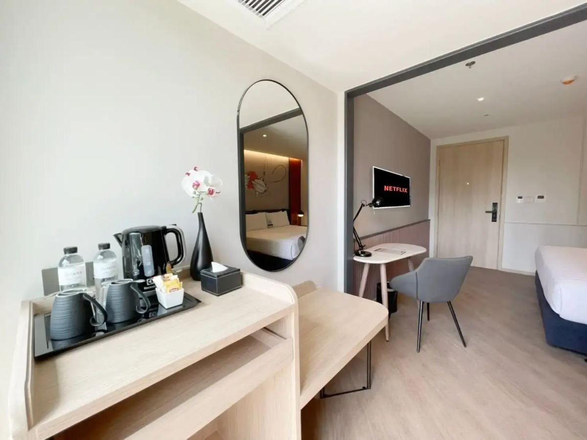 The Quart Ruamrudee by UHG