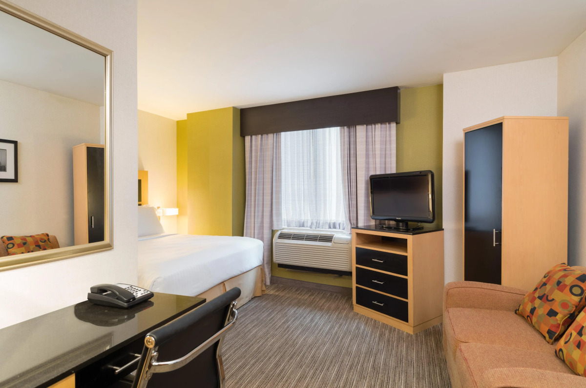Holiday Inn Express New York City- Wall Street by IHG