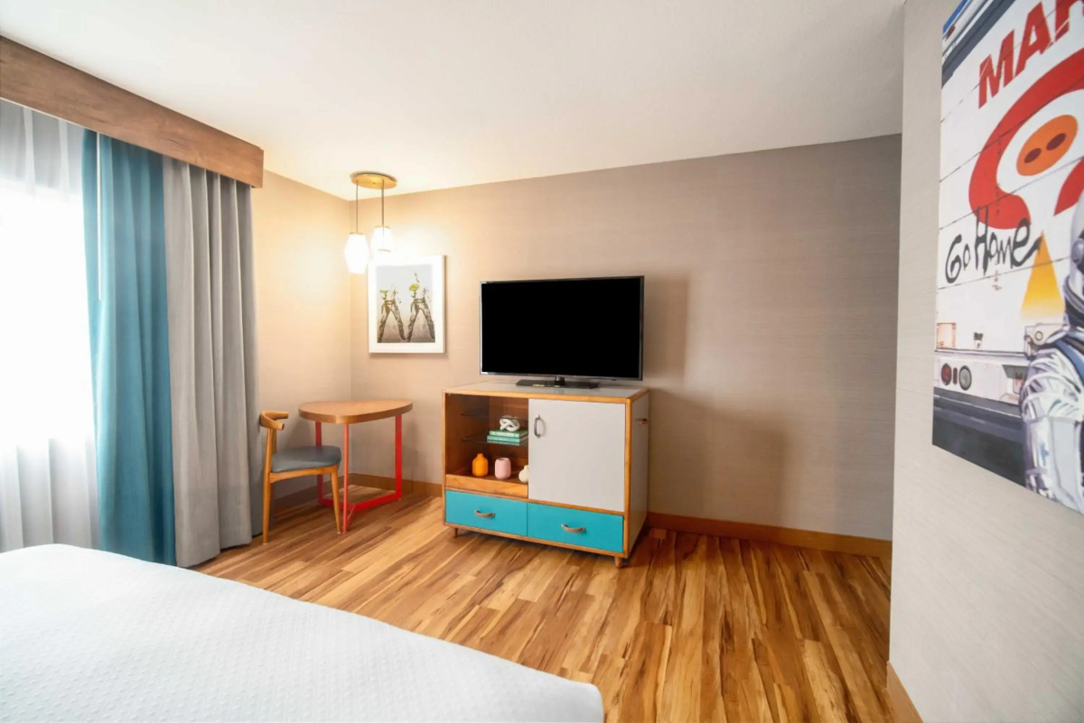 The Kinney - Venice Beach