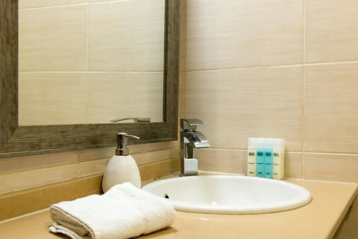 Royalty Suites
