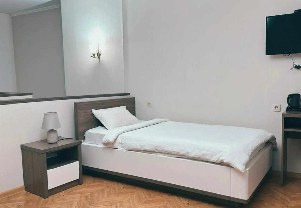 Отель Four Brothers