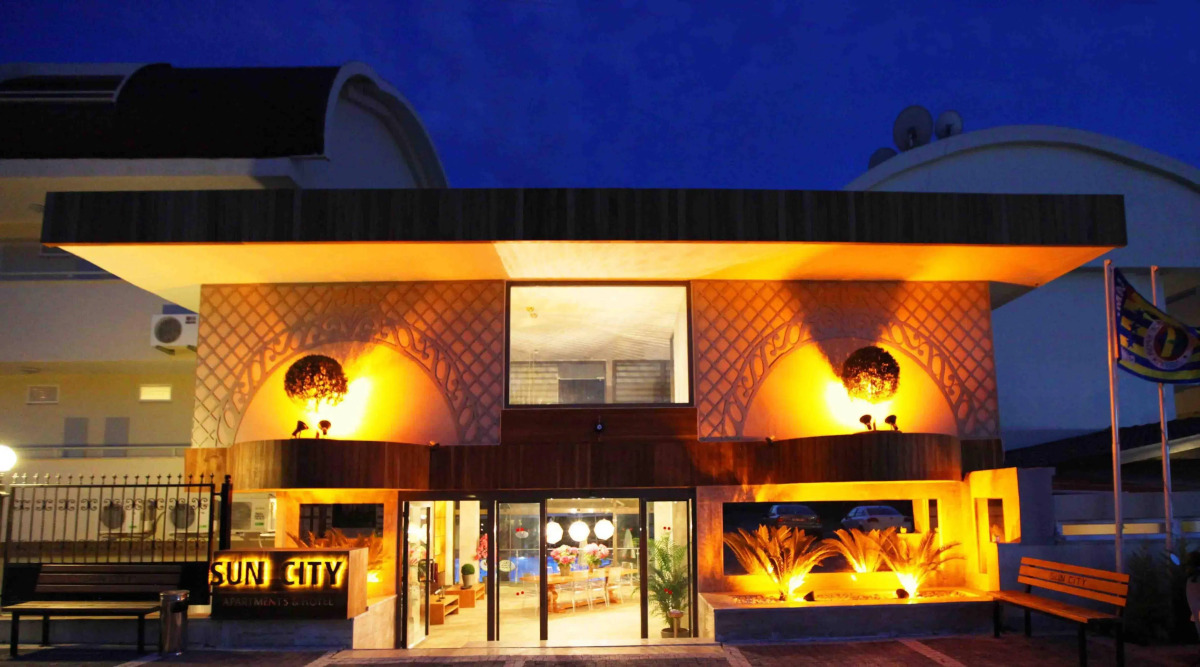 Sun City Apartments & Hotel