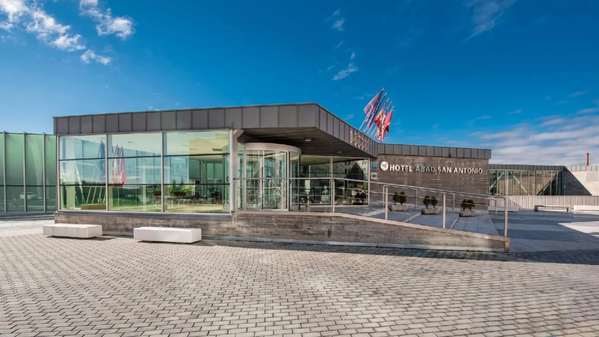 Abad San Antonio Hotel