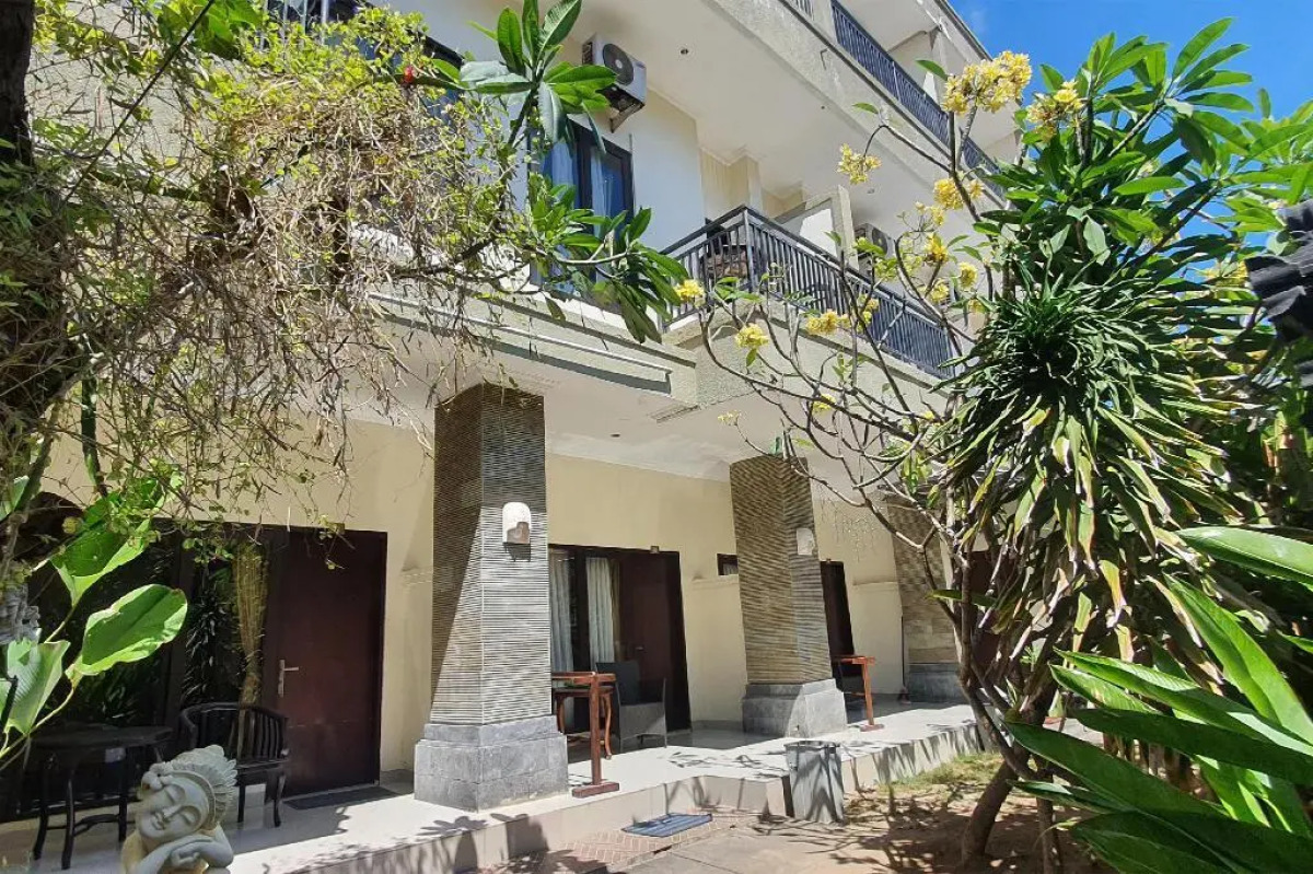 OYO 4012 Ari Beach Inn