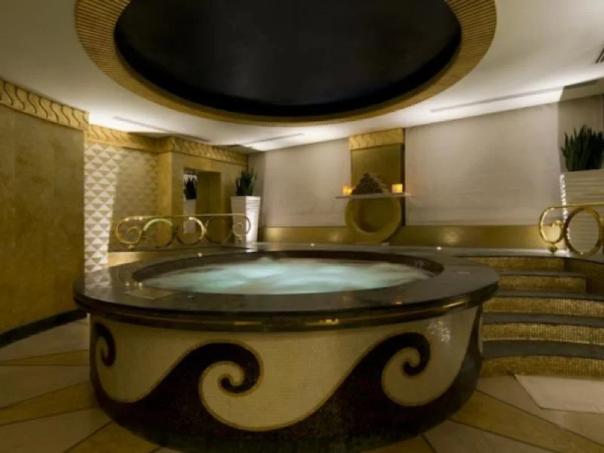 DAMAC Maison Mall Street