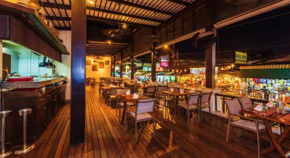 Impiana Beachfront Resort Patong, Phuket