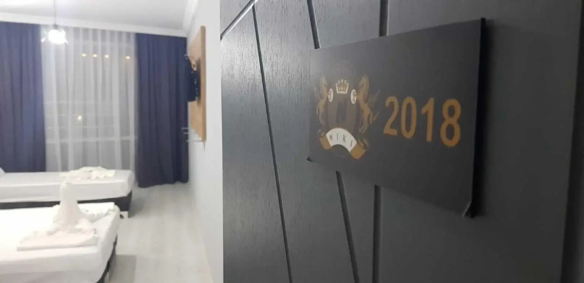 Grand Niki Hotel & Spa