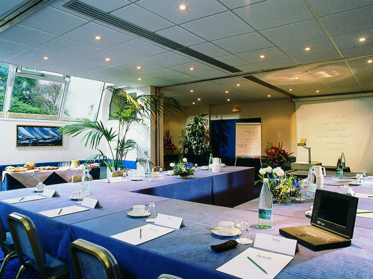 Отель Paris Boulogne