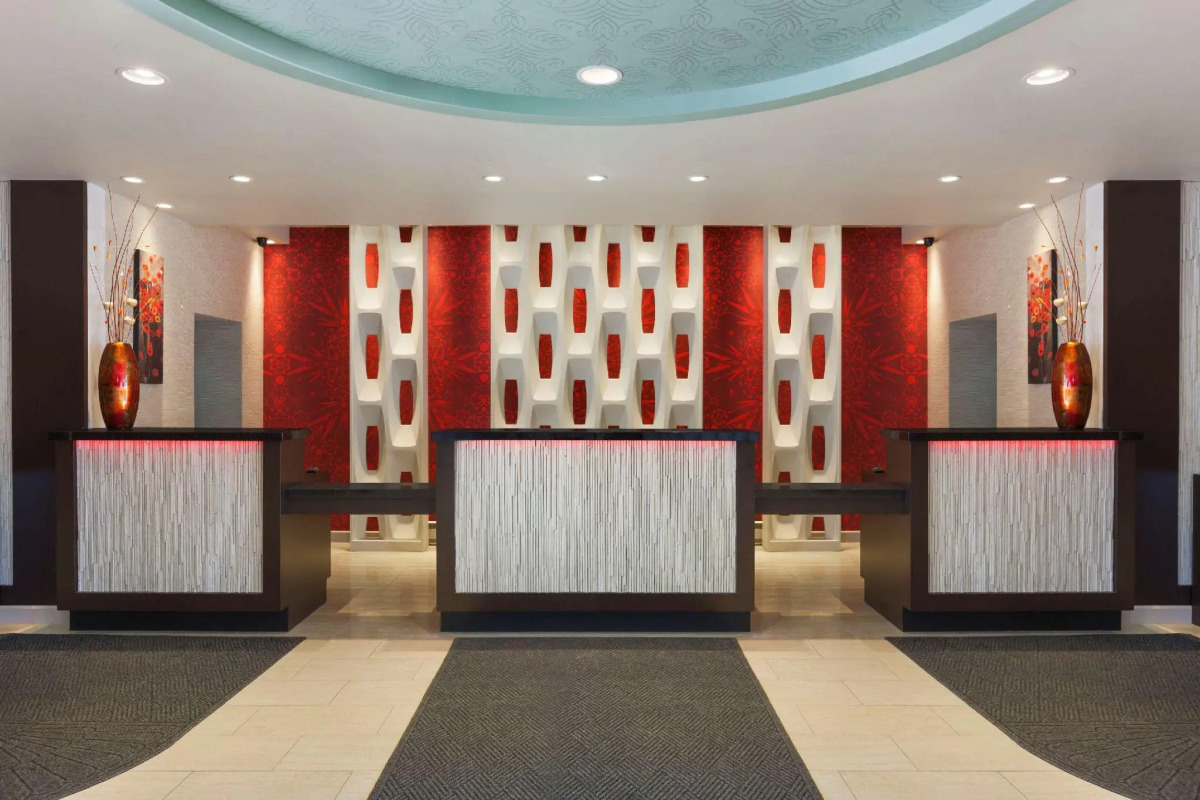 Holiday Inn Newark International Airport by IHG