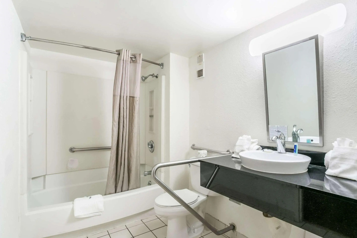 Rodeway Inn Baltimore - Inner Harbor South