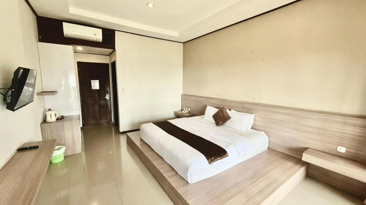 Surya Kencana Seaside Hotel