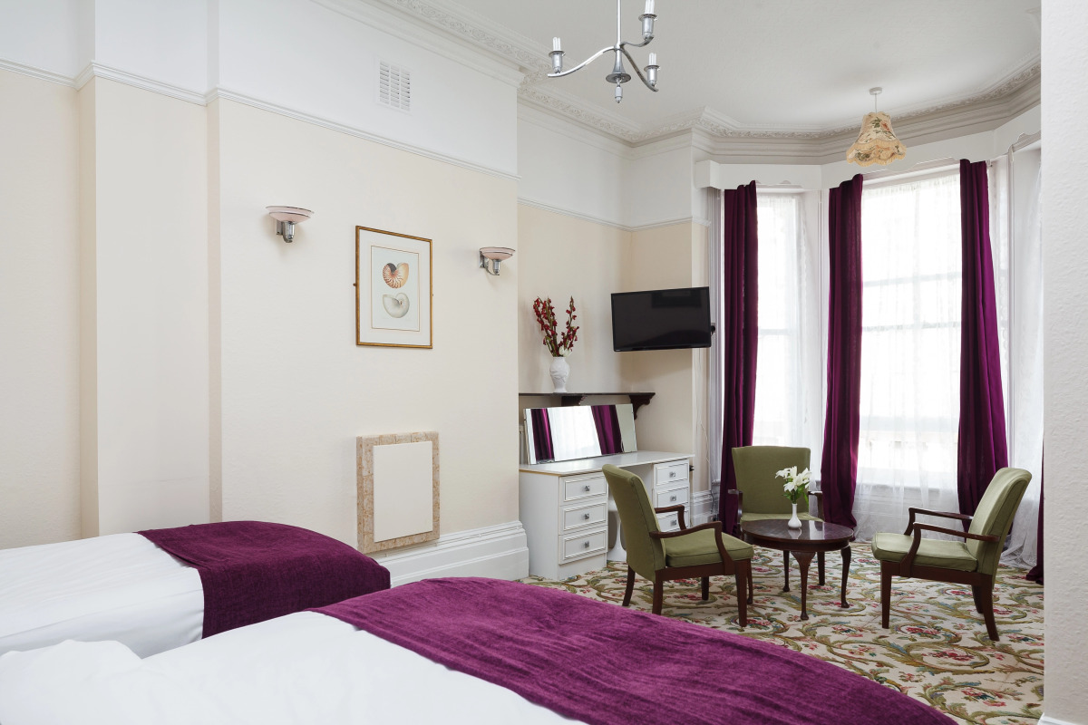 Pearl and Pebbles Hotel