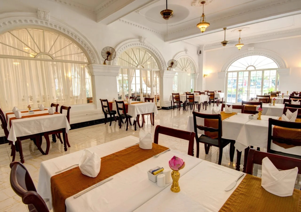 Le Hotel Hotel