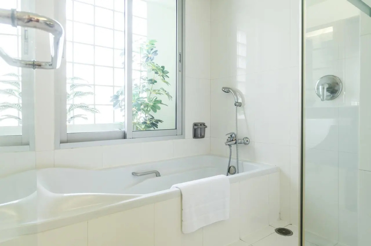 At Ease Saladaeng by AETAS