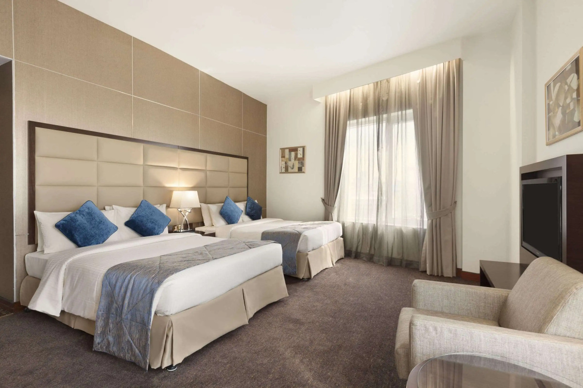 Отель Howard Johnson by Wyndham Bur Dubai
