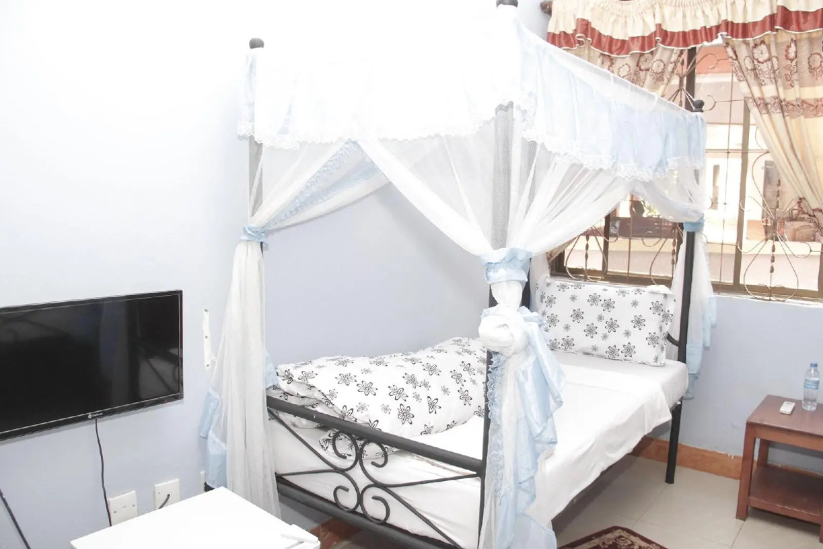 Arusha Giraffe Lodge