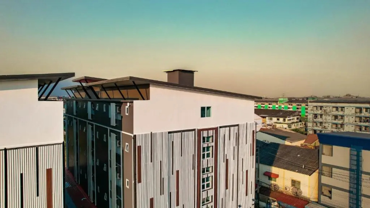 Blue Sky Residence Airport