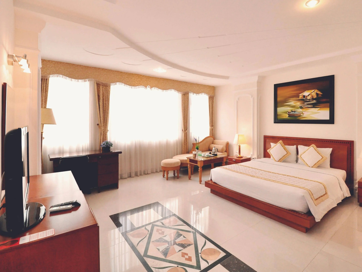 Tan Hoang Long Hotel