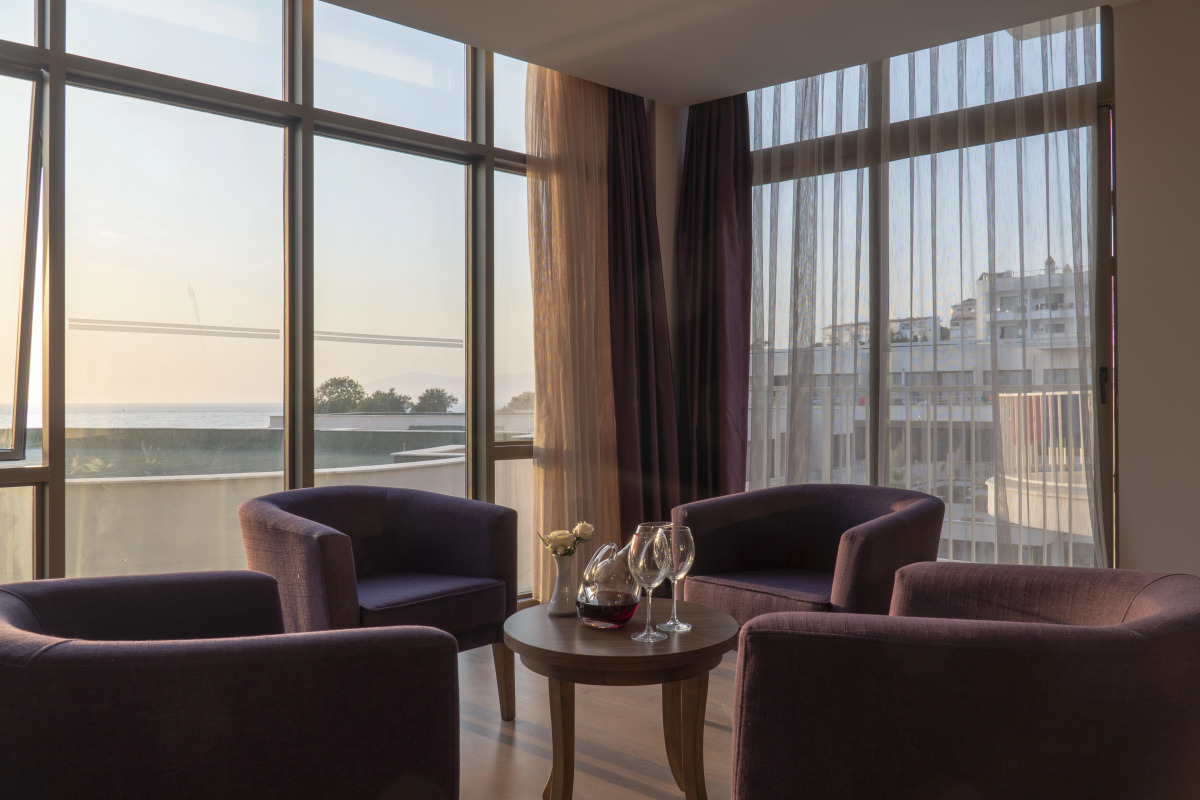 Ladies Beach Suit Otel