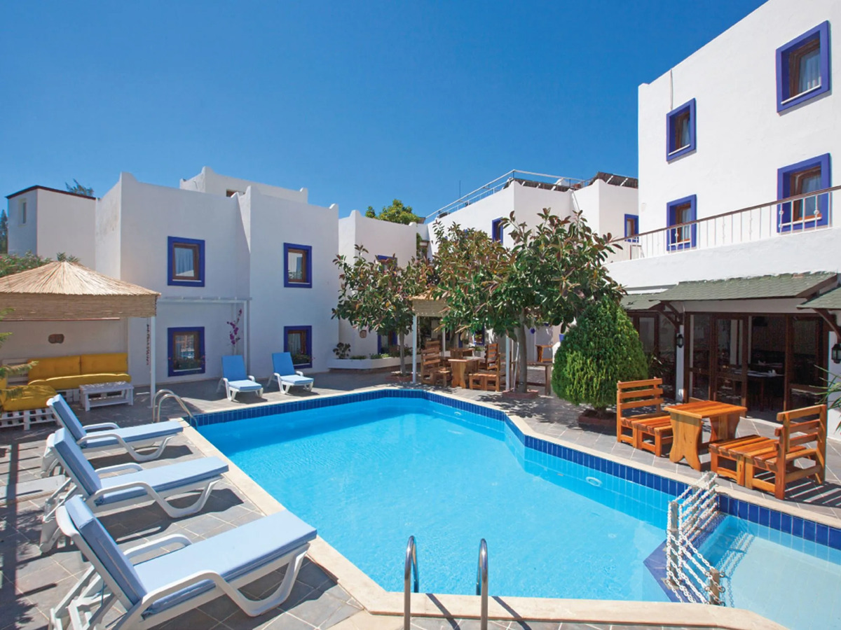 Oya Boutique Hotel & Suites