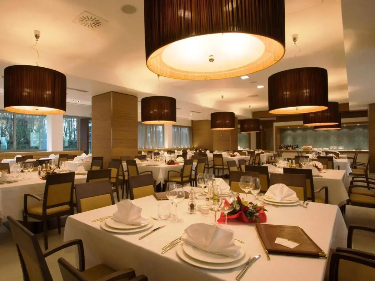 Antony Palace Hotel
