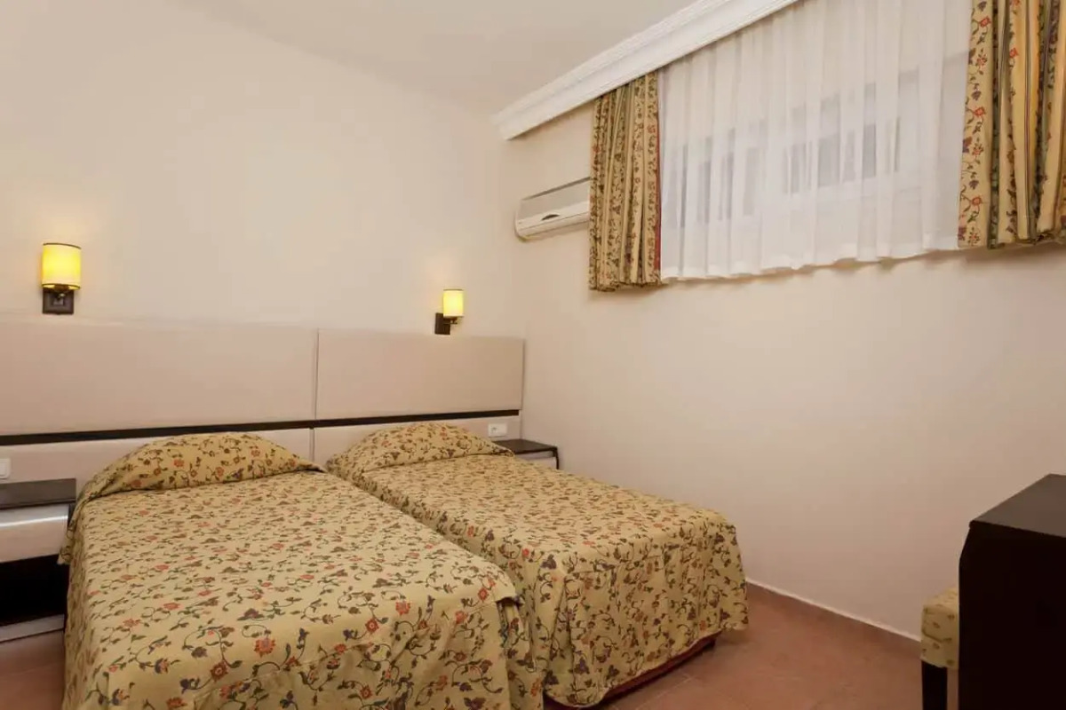 Royalisa City Apart Hotel